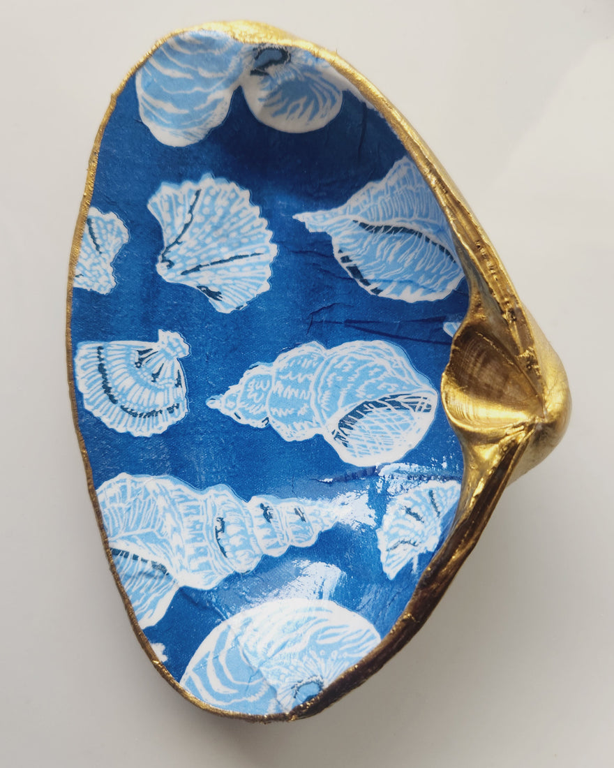 Decoupage Seashell Clam - Shells On Shells