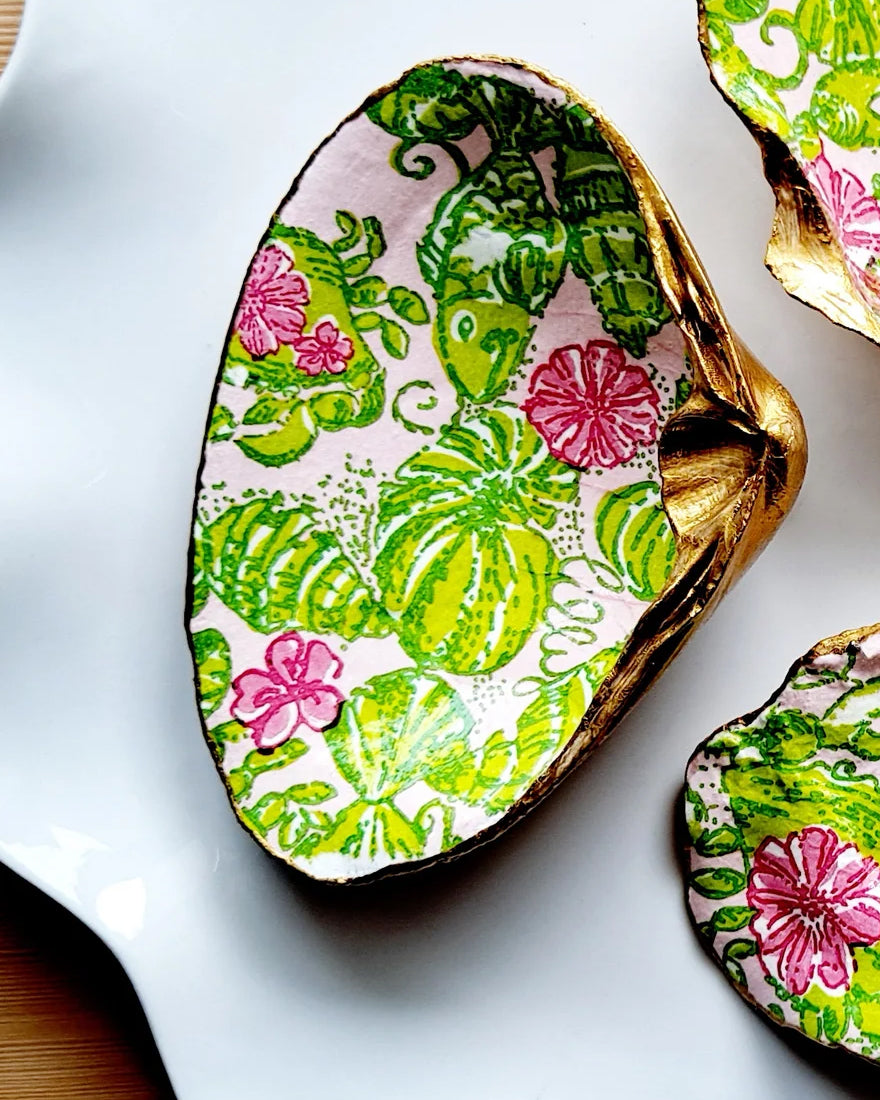 Decoupage Seashell Clam - Worth Avenue