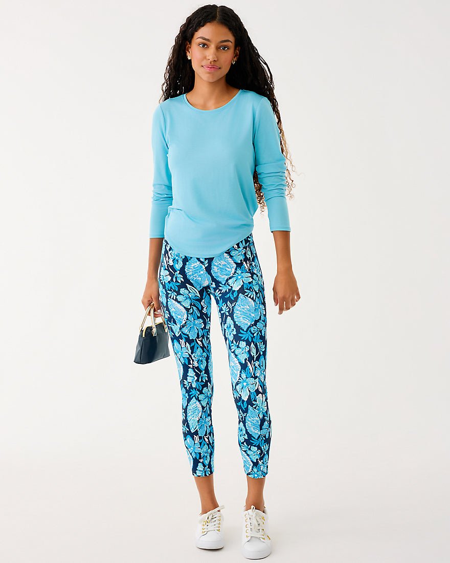 Lilly Pulitzer - Weekender High Rise Midi Legging Upf 50 Plus - Low Tide Navy Seashell Splendor