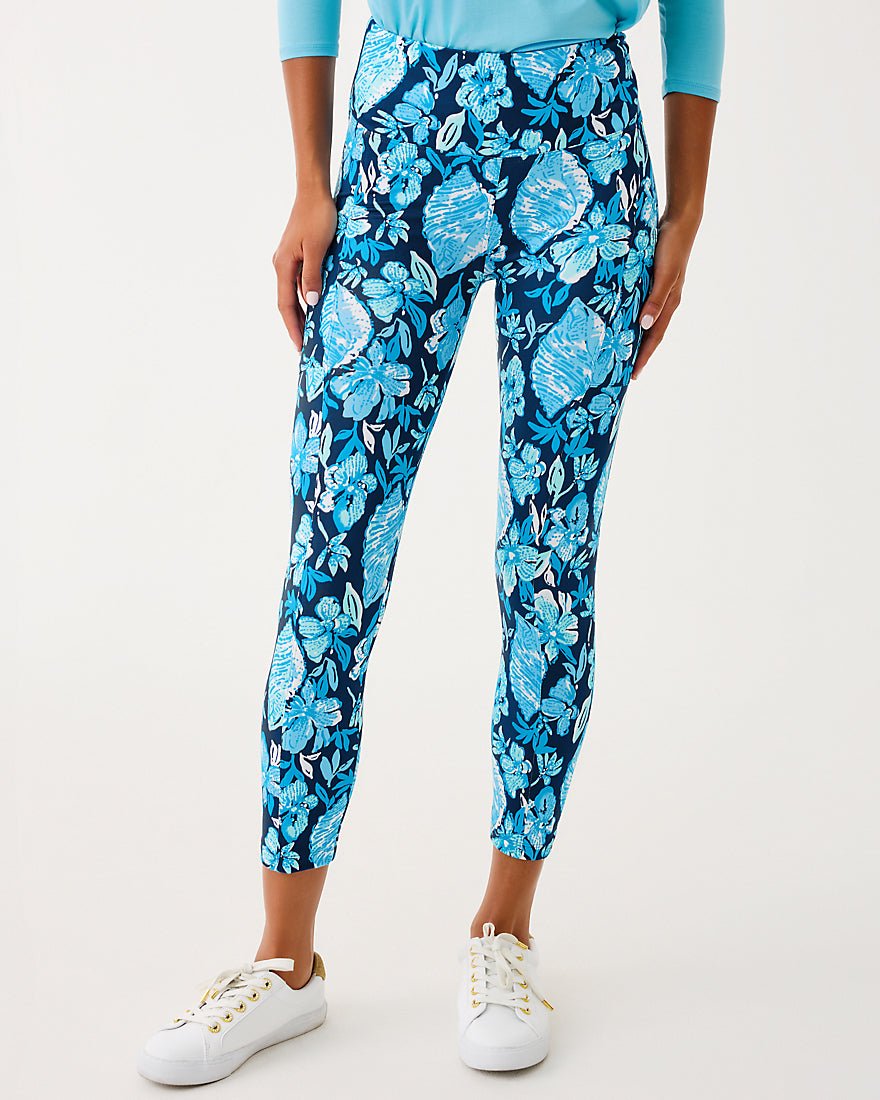 Lilly Pulitzer - Weekender High Rise Midi Legging Upf 50 Plus - Low Tide Navy Seashell Splendor