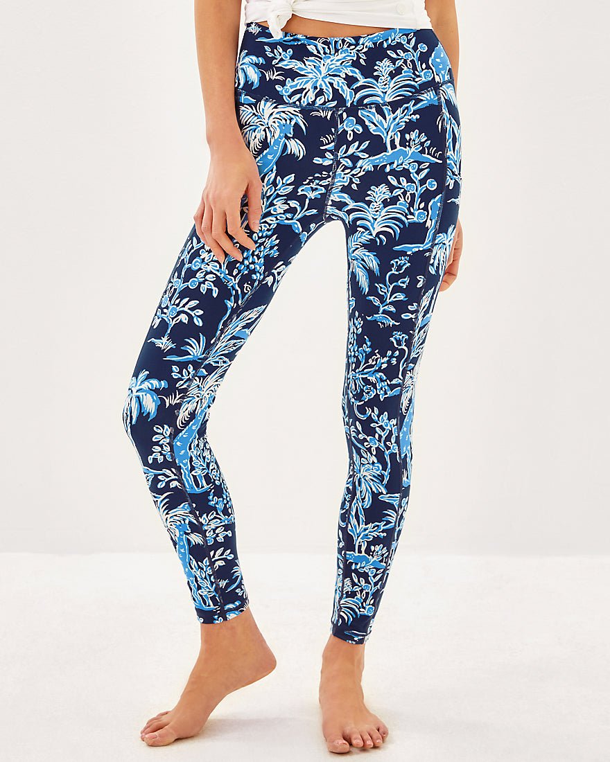 Lilly Pulitzer - Weekender High Rise Legging Upf 50 Plus - Low Tide Navy Tall Tales