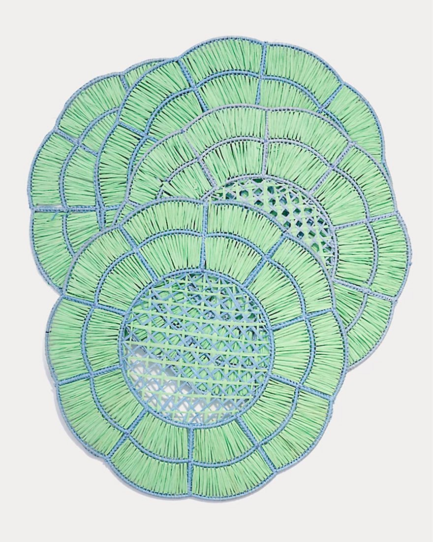 Lilly Pulitzer - Woven Flower Charger - Mint Condition X Hydrangea Blue