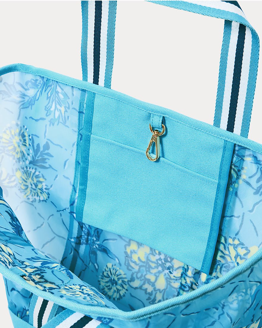 Lilly Pulitzer - Gwp Mesh Tote - Bellevue Blue Breakers Beach