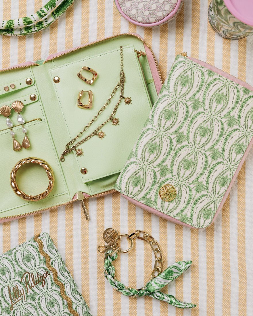 Lilly Pulitzer - Chain Wristlet - Textured Palm Stripe