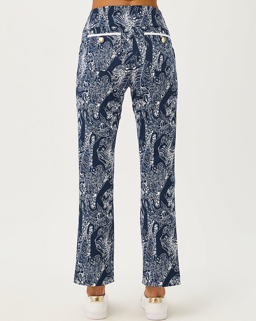 Lilly Pulitzer - Corso Kick Flare Pant Upf 50 Plus - Low Tide Navy Lil Palm Prowl
