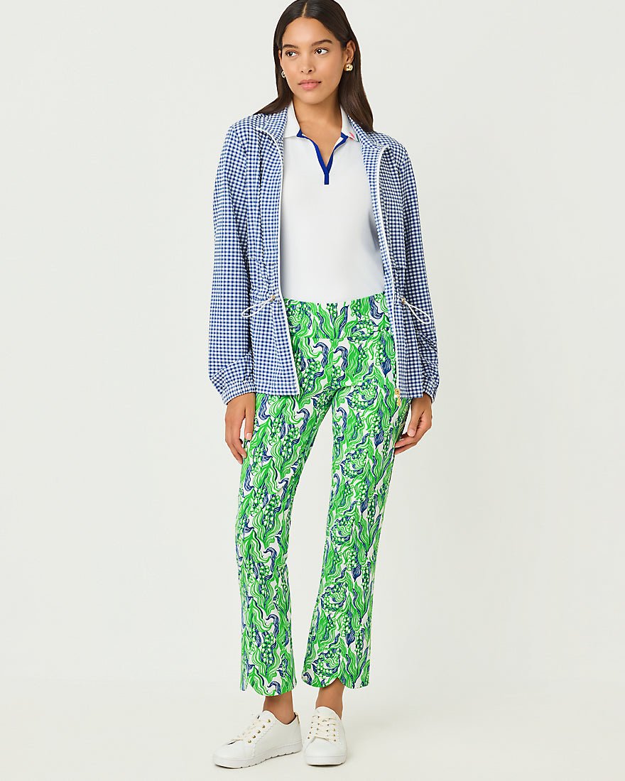 Lilly Pulitzer - Corso Scallop Kick Flare Pant Upf 50 Plus - Putting Green Lilly Of The Valley