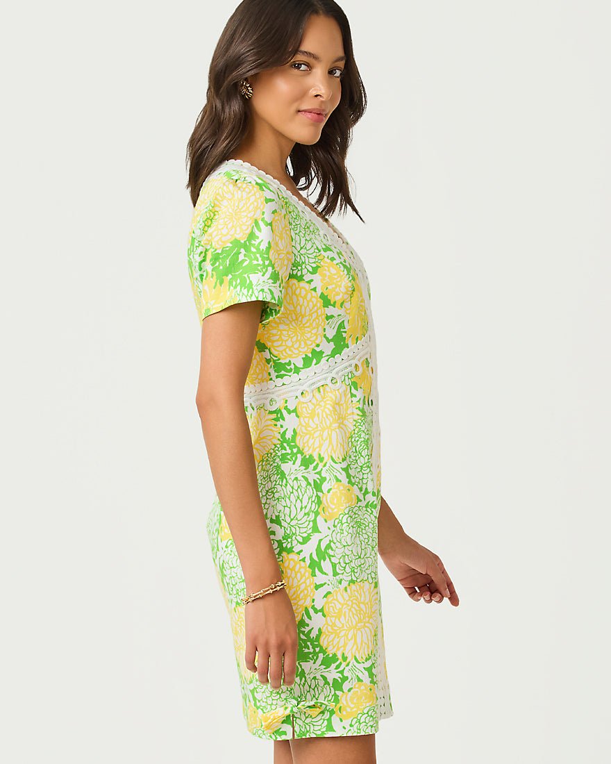 Lilly Pulitzer - Evita Short Sleeve Stretch Shift Dress - Crocodile Green Mumbo Jumbo