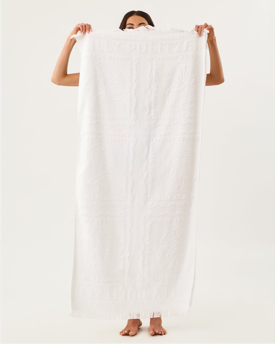 Lilly Pulitzer - Gwp Jacquard Beach Towel - Resort White Shell Shine