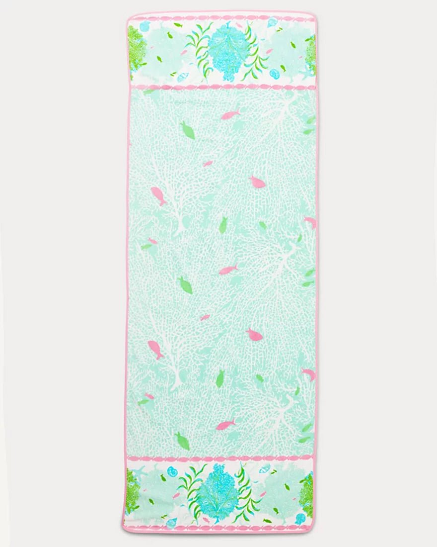 Lilly Pulitzer - Lounger Beach Towel - Mint Condition Fantastical