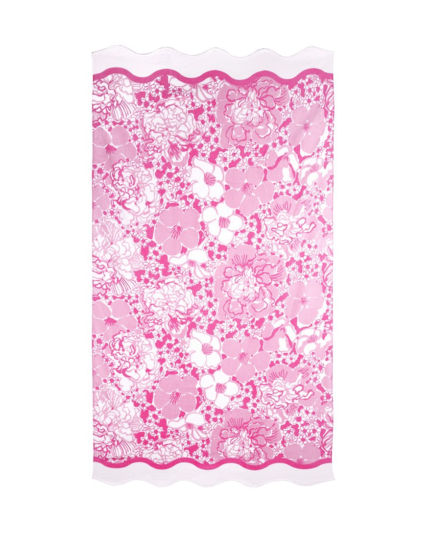 Lilly Pulitzer - Scalloped Beach Towel - Conch Shell Pink Burst of Joy